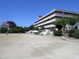 北山田小学校