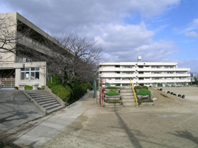 山田第二小学校